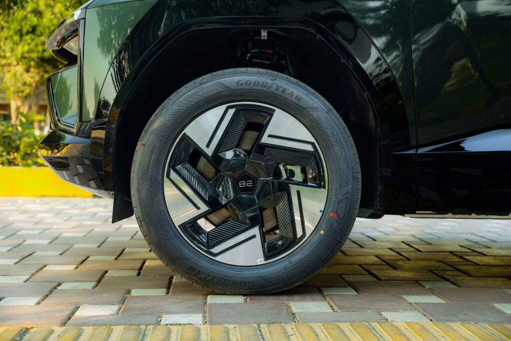 🚘Mahindra Be6 EV: Electric SUV best in segment 🔥🔥 6 Mahindra ev be6 alloy wheels