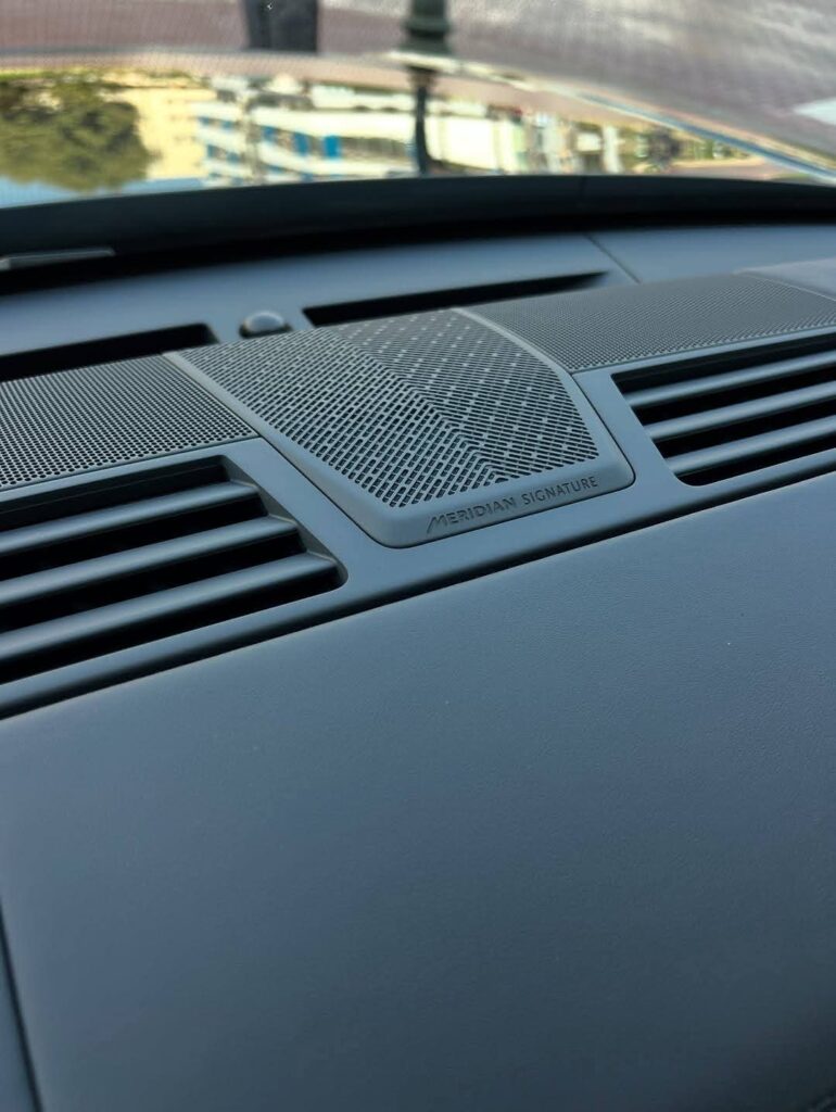 Range rover autobiography