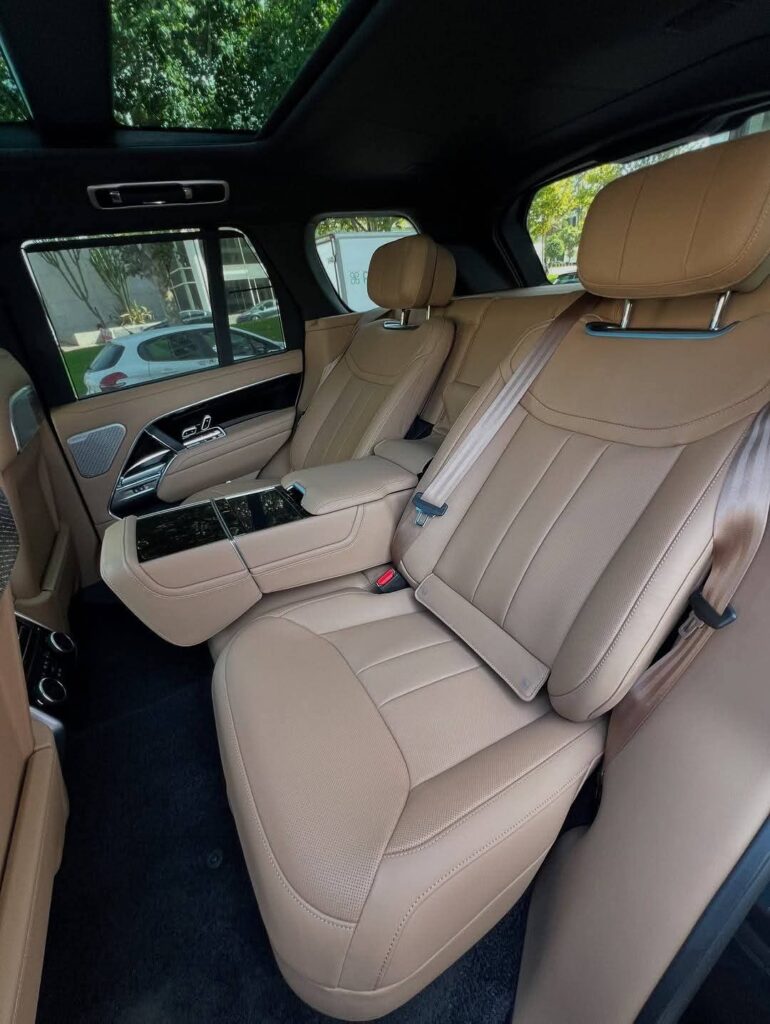 Range rover autobiography
